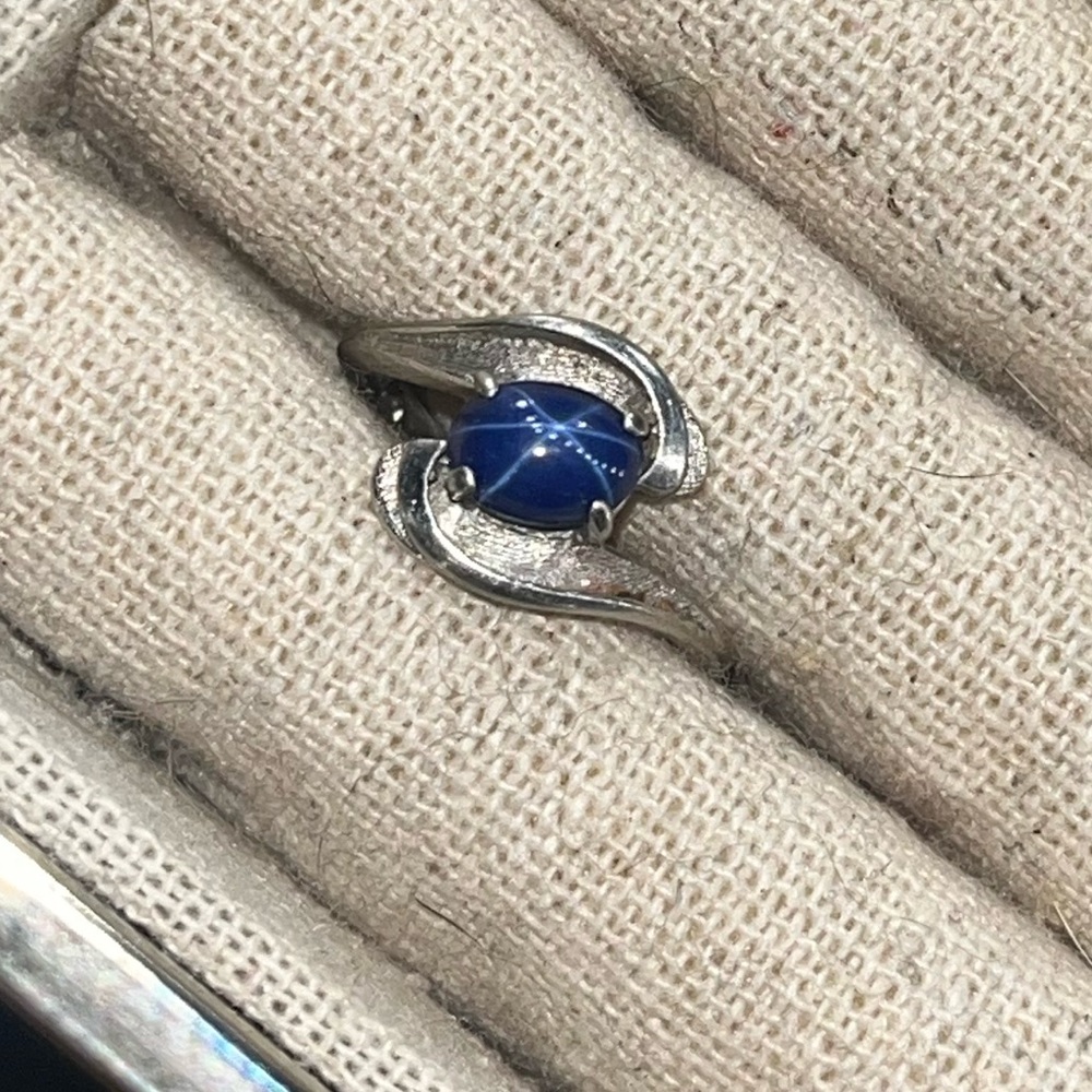 Antique 14 karat white gold sapphire ring